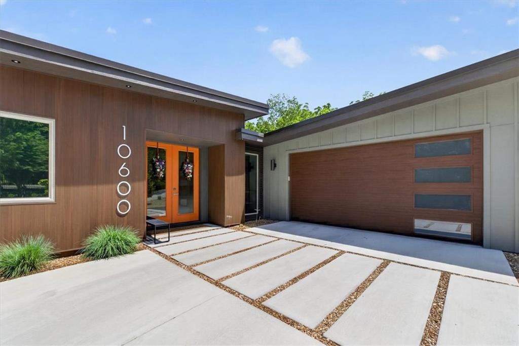 10600 Chateau Lane
