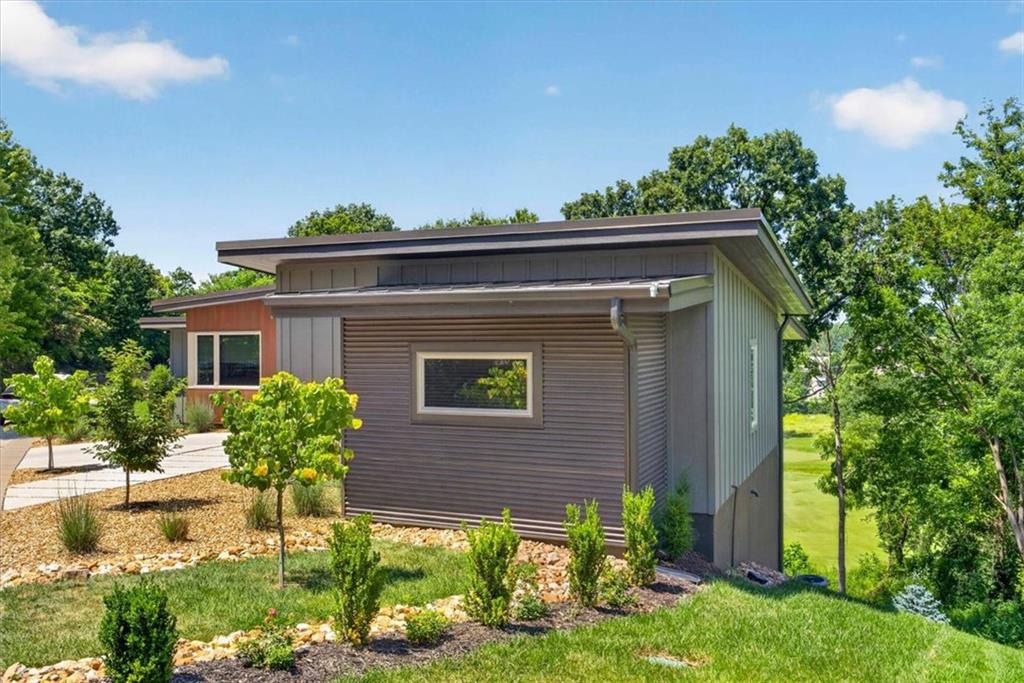 10600 Chateau Lane