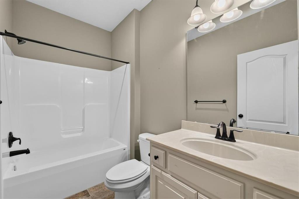 4776 SW Leafwing Drive