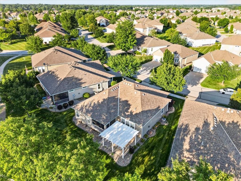 4776 SW Leafwing Drive