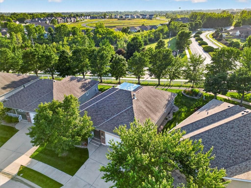 4776 SW Leafwing Drive