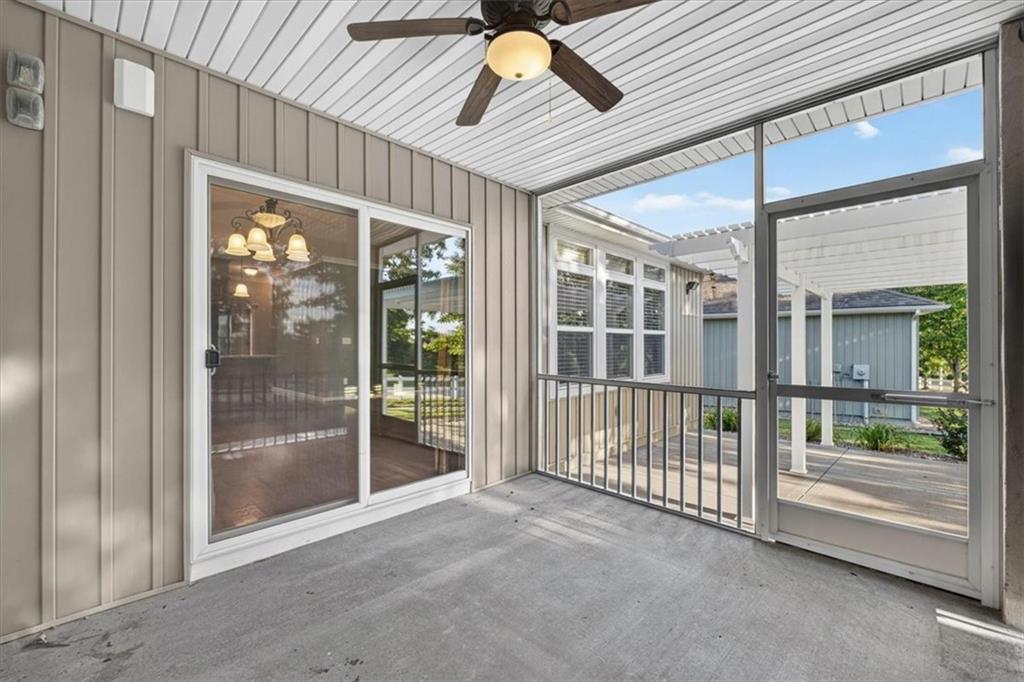 4776 SW Leafwing Drive