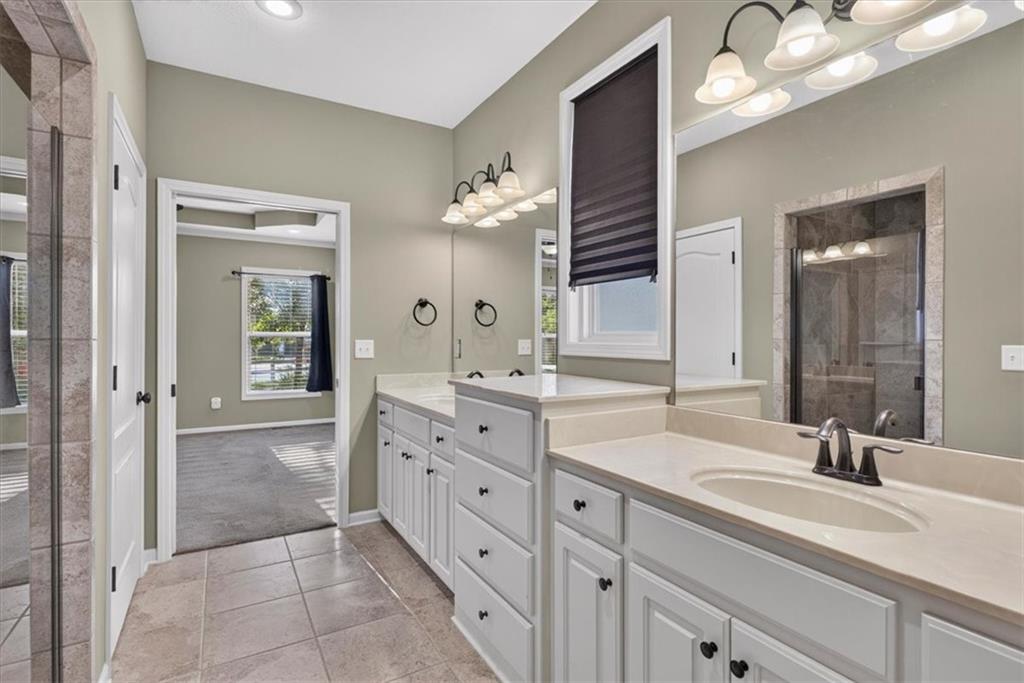 4776 SW Leafwing Drive