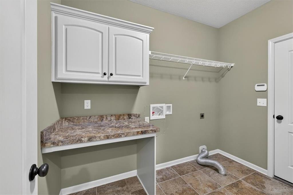 4776 SW Leafwing Drive