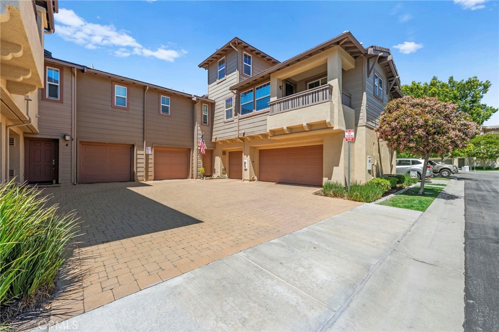 41527 Blue Canyon Avenue 3