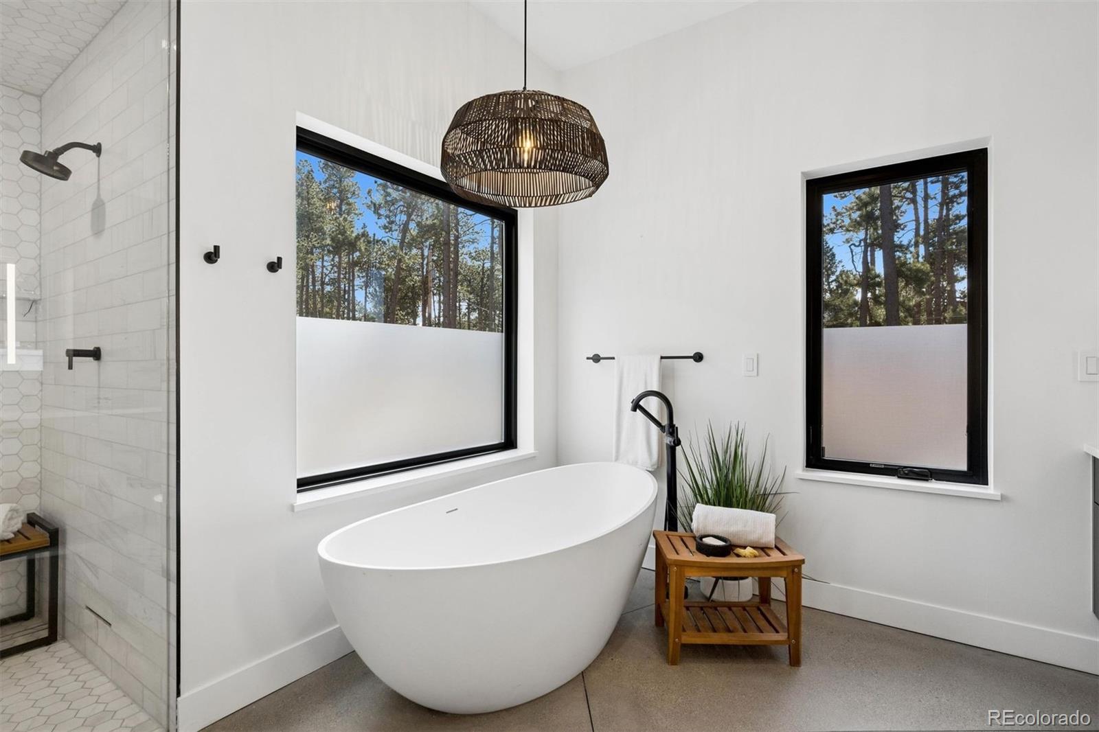 16 S Mt Vernon Country Club Road