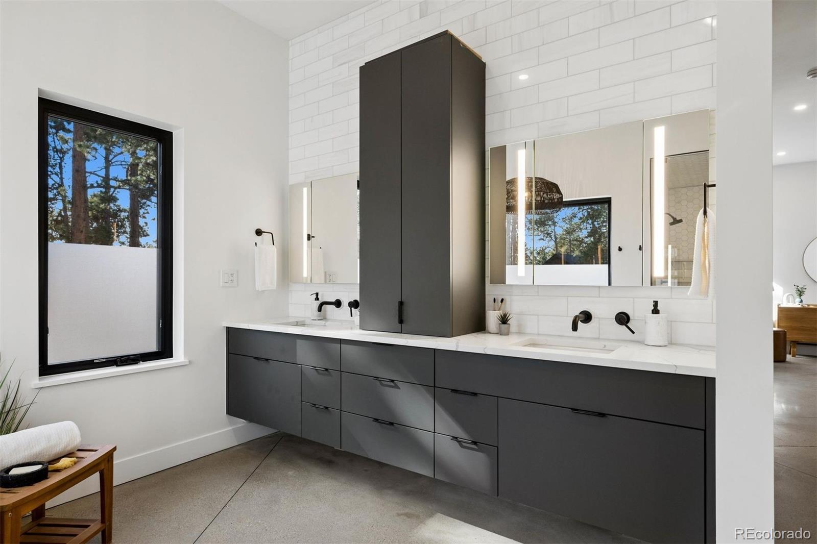 16 S Mt Vernon Country Club Road