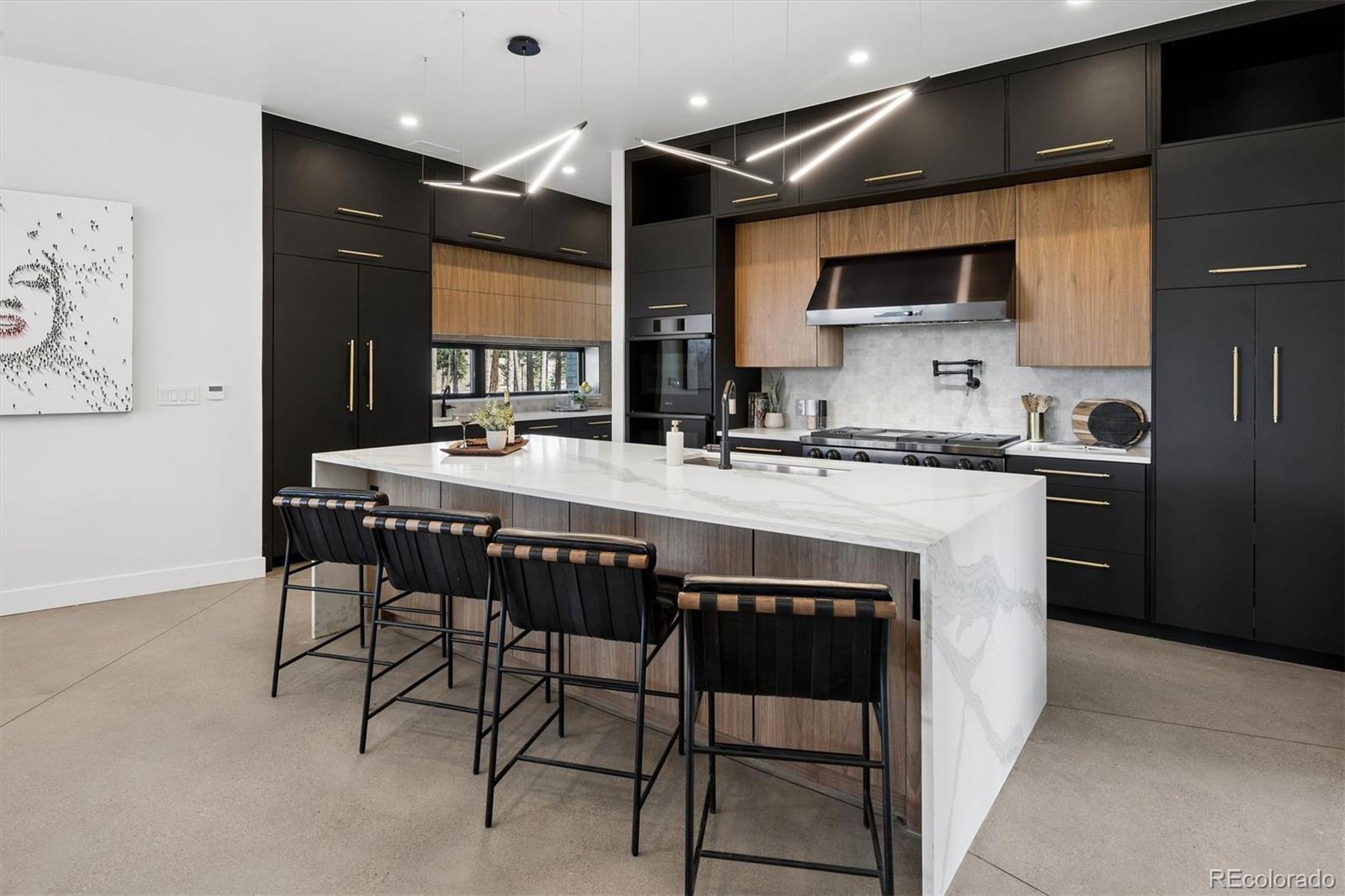 16 S Mt Vernon Country Club Road