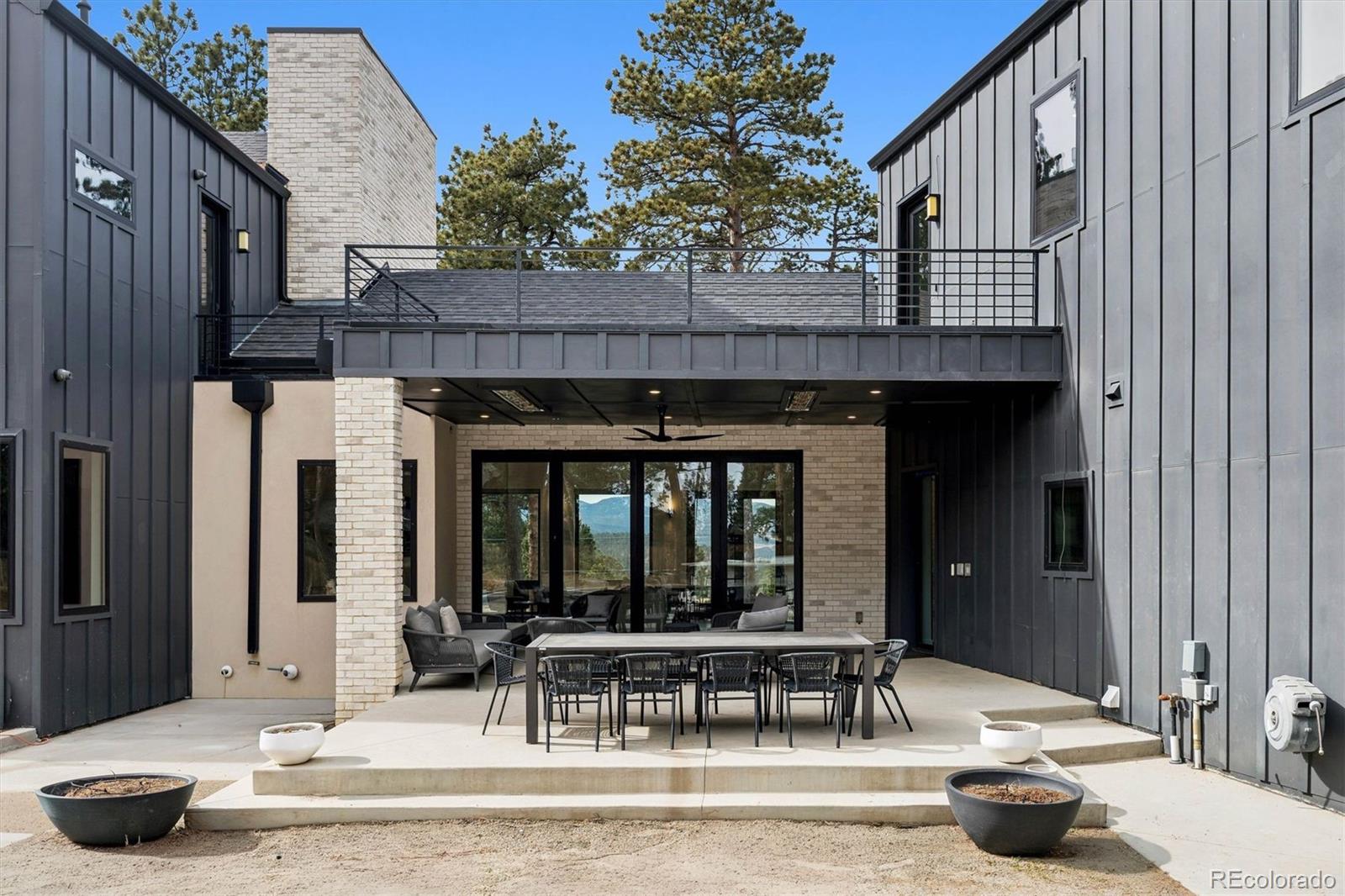 16 S Mt Vernon Country Club Road