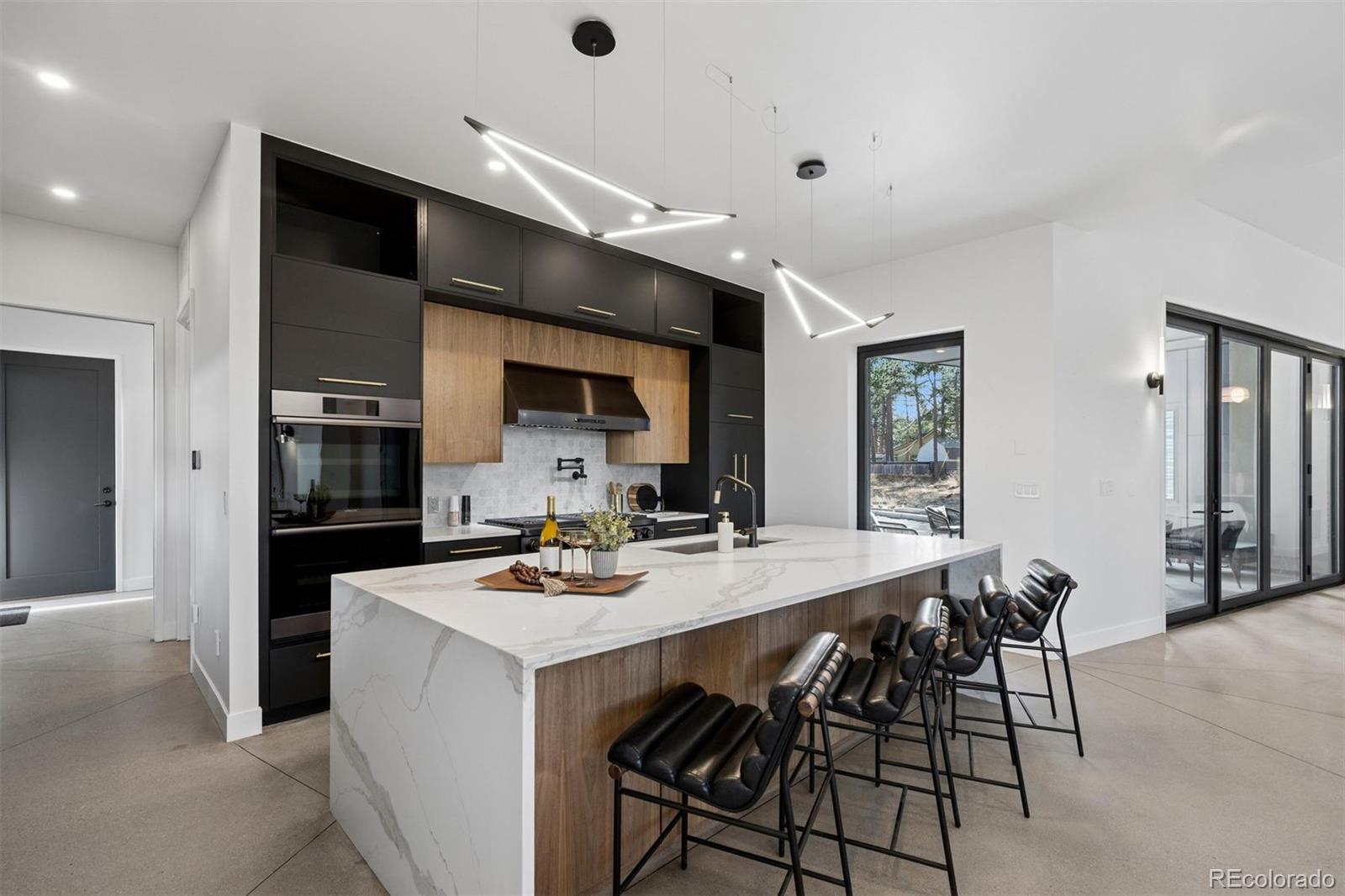 16 S Mt Vernon Country Club Road