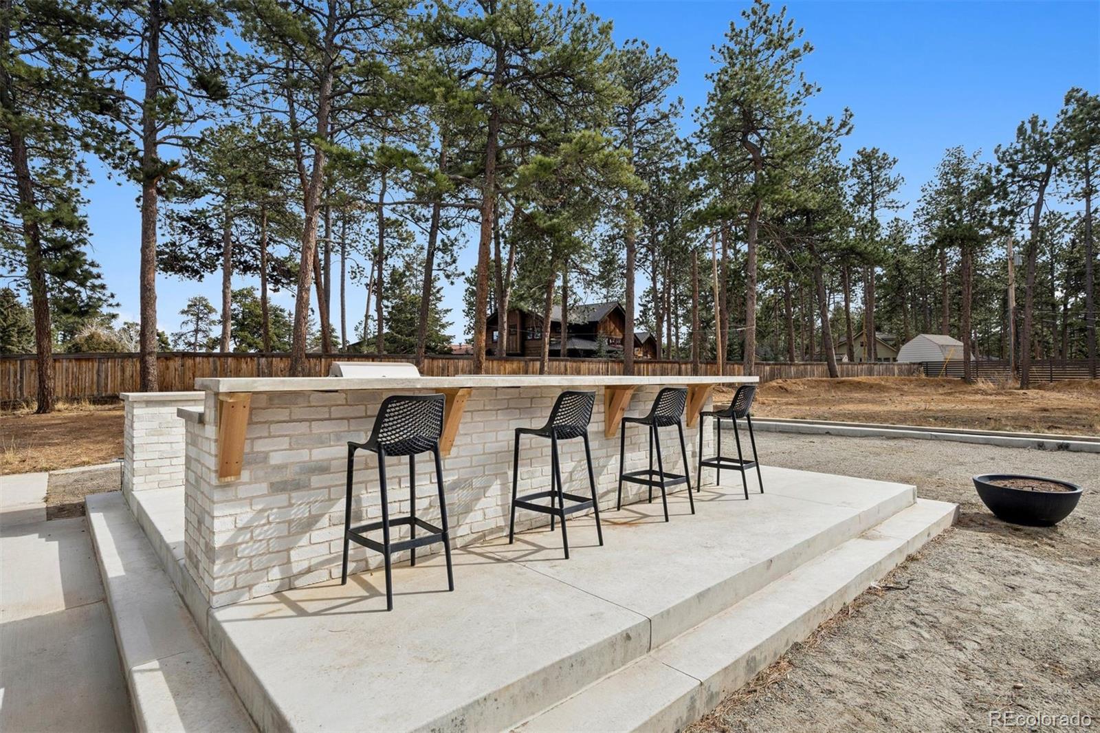 16 S Mt Vernon Country Club Road