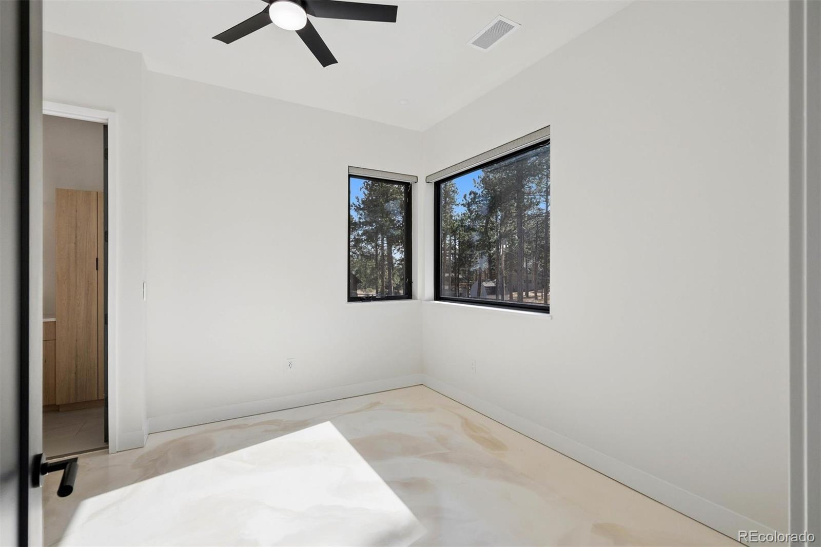 16 S Mt Vernon Country Club Road