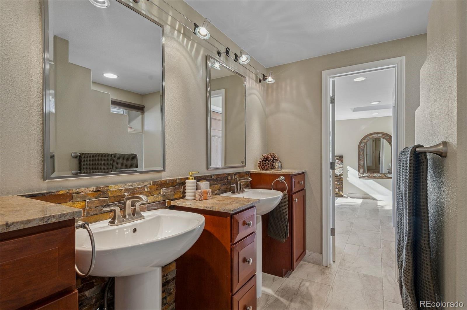 32329 Inverness Drive