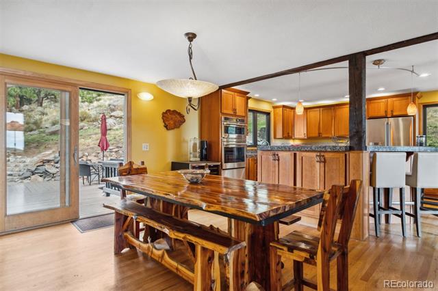7282 Silverhorn Drive