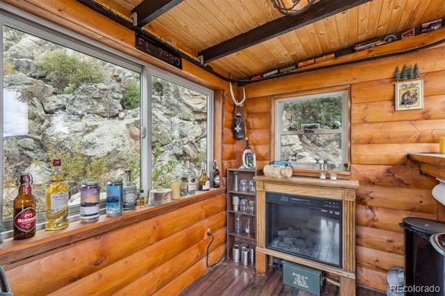 7282 Silverhorn Drive