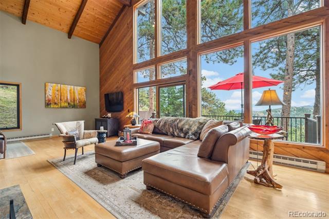 7282 Silverhorn Drive