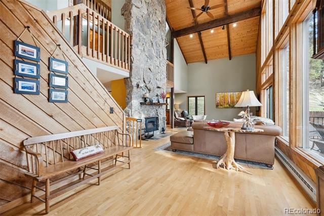 7282 Silverhorn Drive