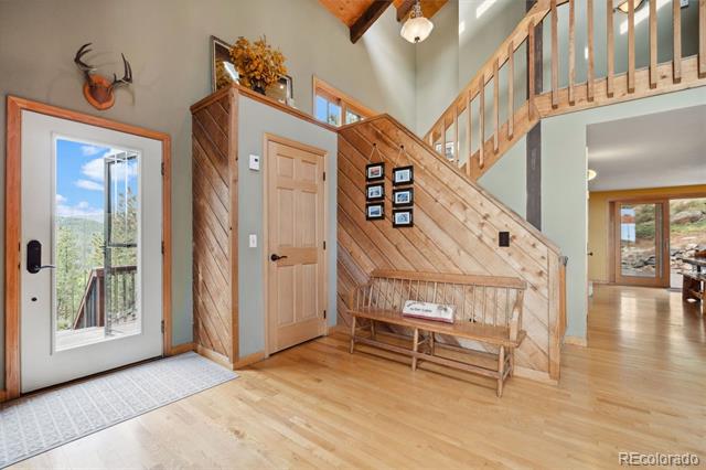 7282 Silverhorn Drive