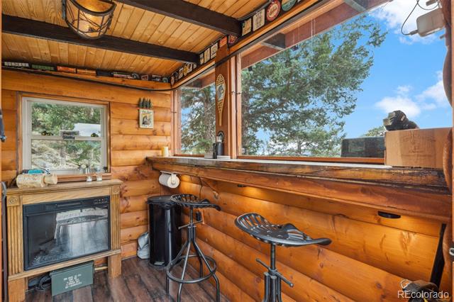 7282 Silverhorn Drive