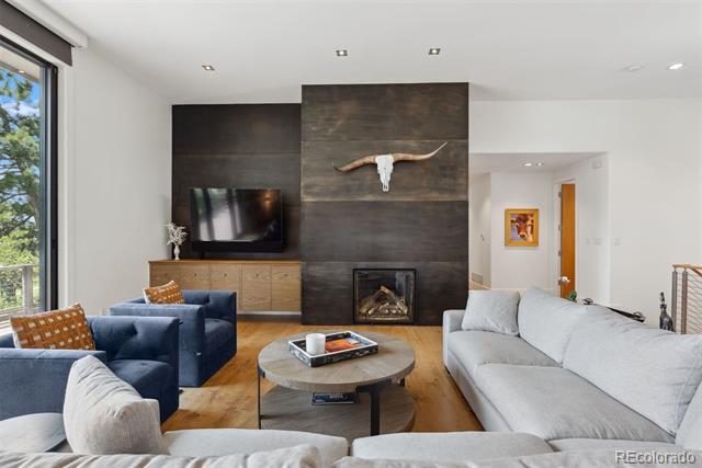 30414 Golf Club Point