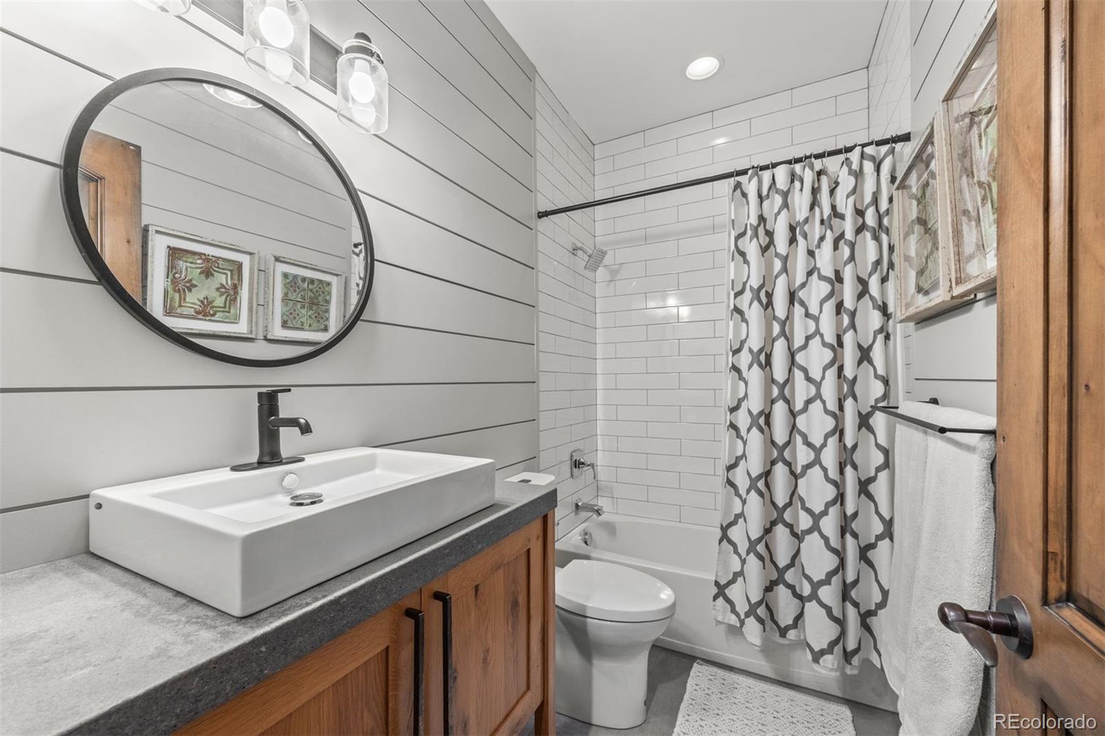 1535 Steamboat Court