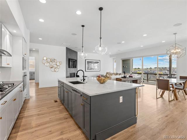 18472 W 95th Place