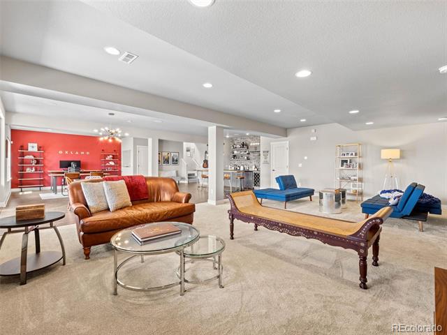 18472 W 95th Place