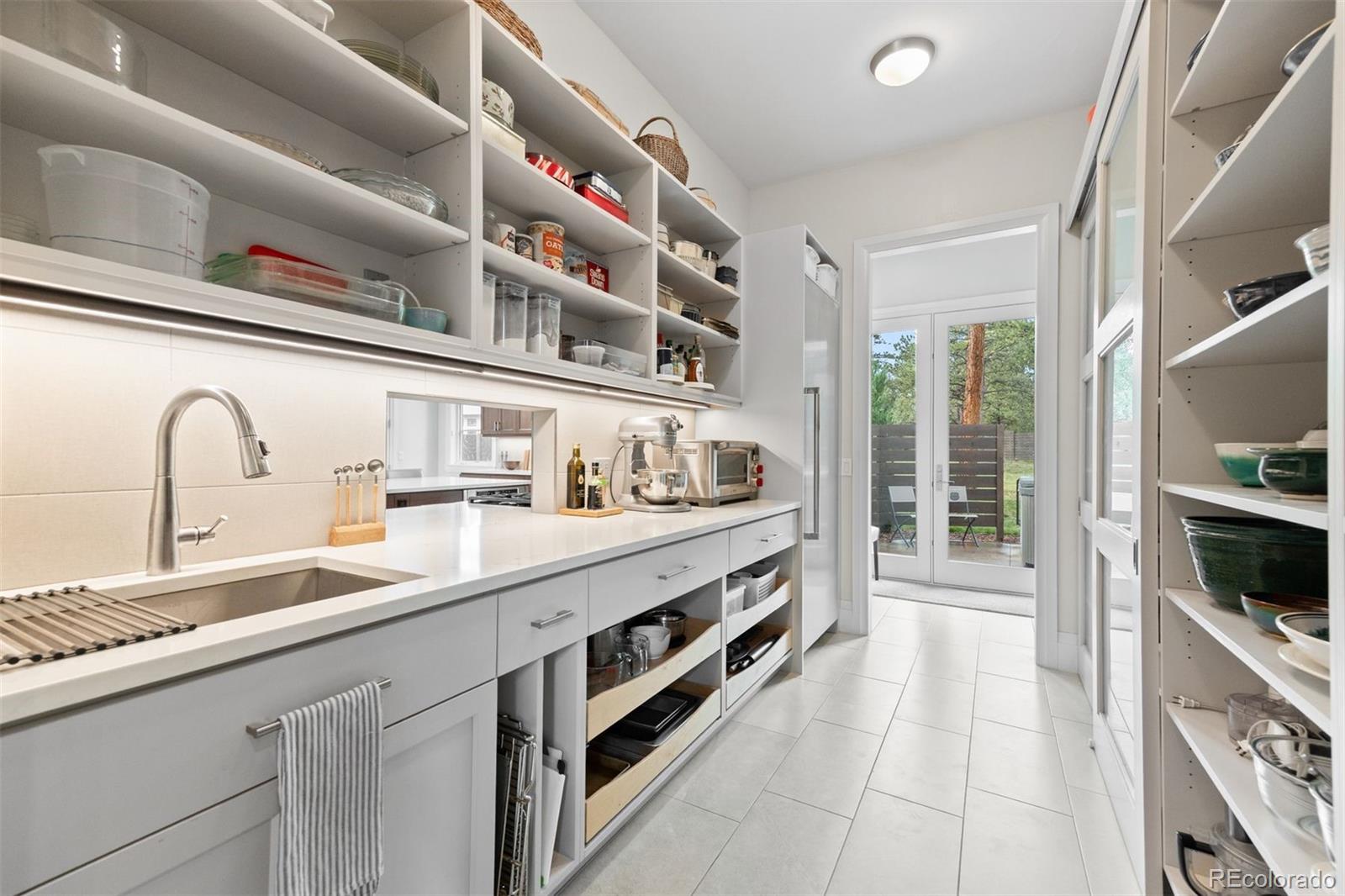 29574 Canterbury Circle