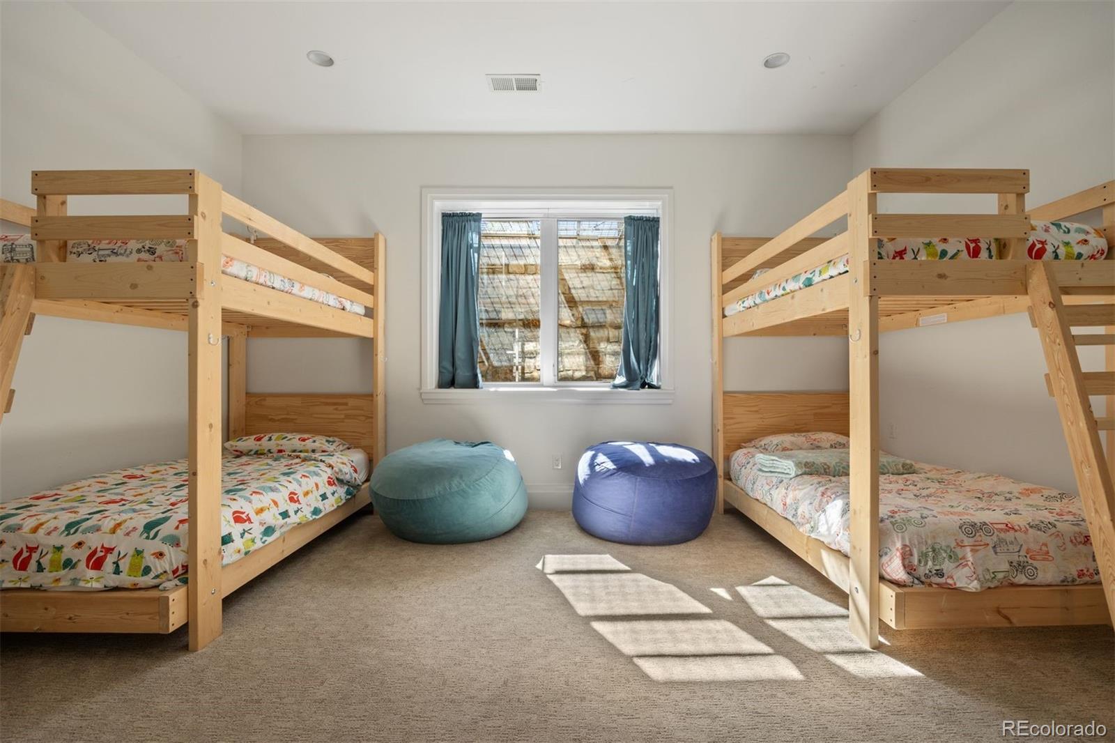 29574 Canterbury Circle