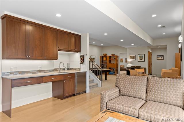 29574 Canterbury Circle