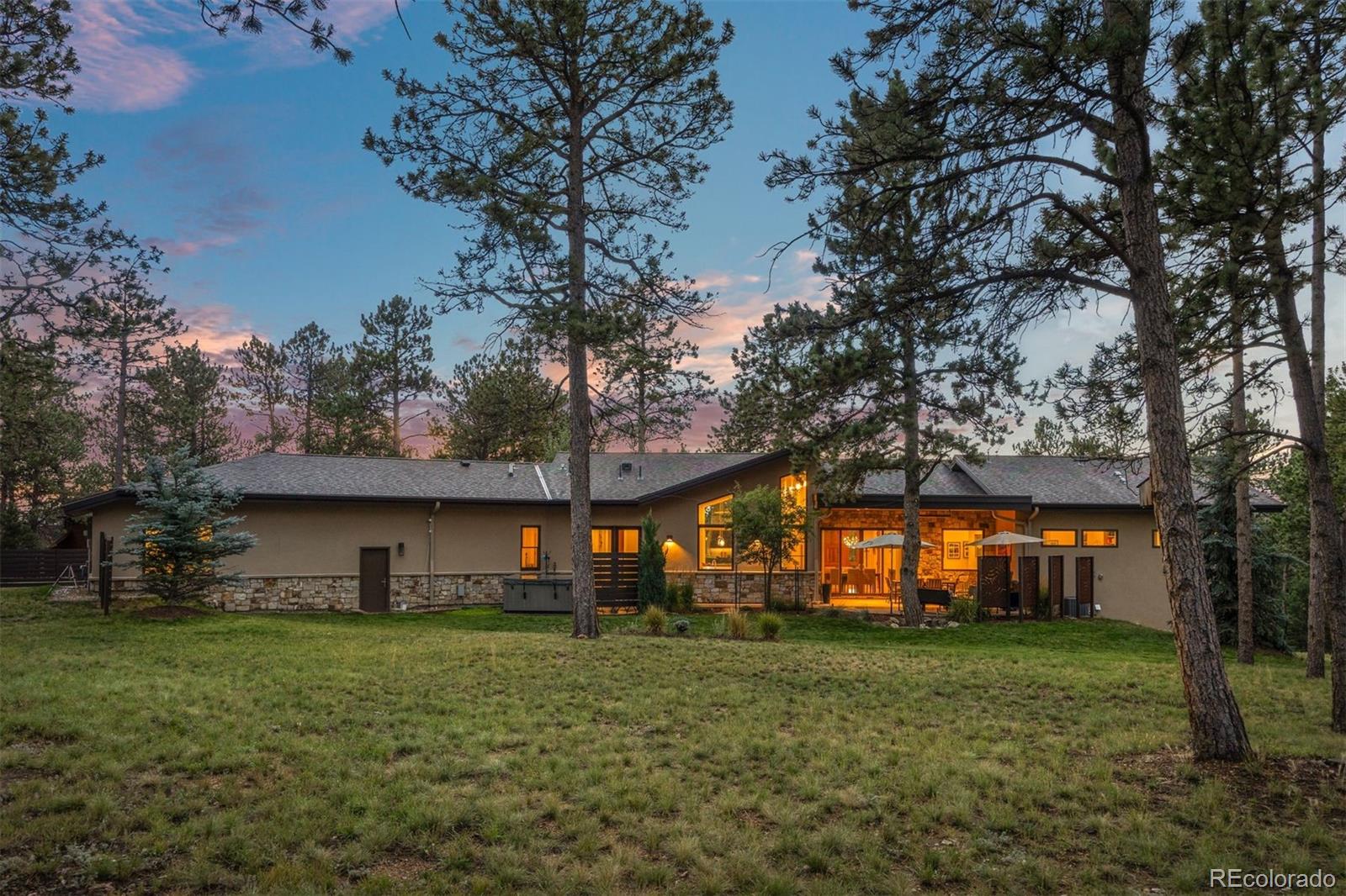 29574 Canterbury Circle