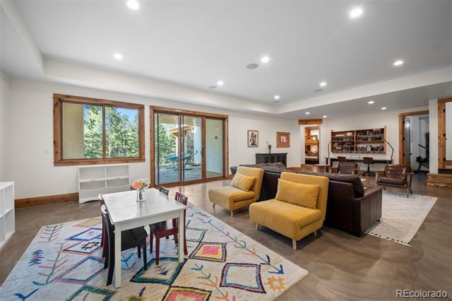 6016 Stone Creek Drive