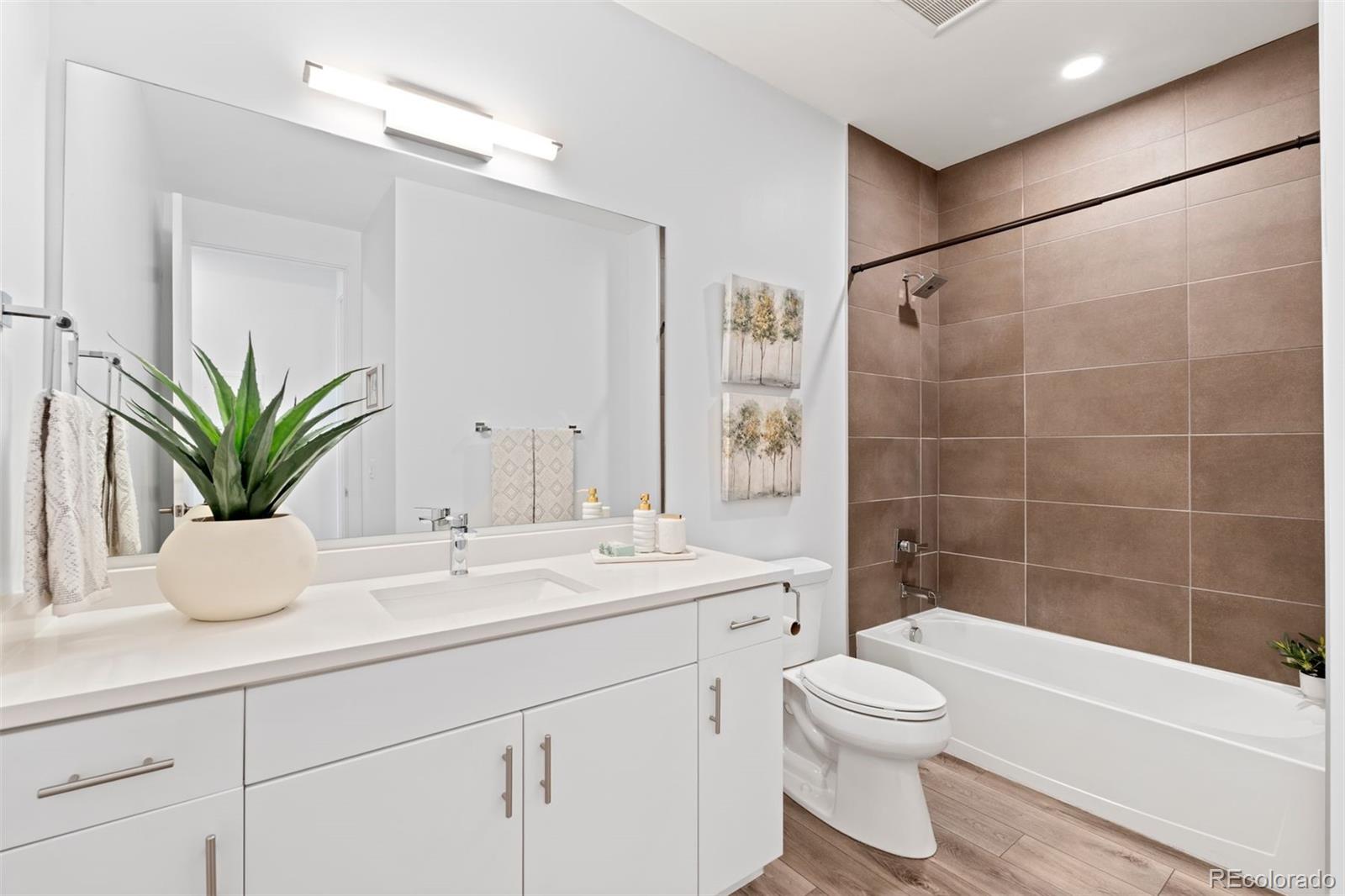 31192 Black Eagle Drive Unit: 201