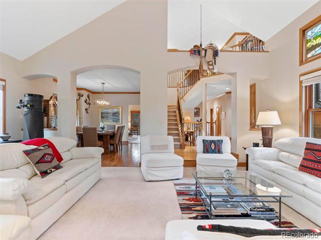 30032 Troutdale Ridge Road
