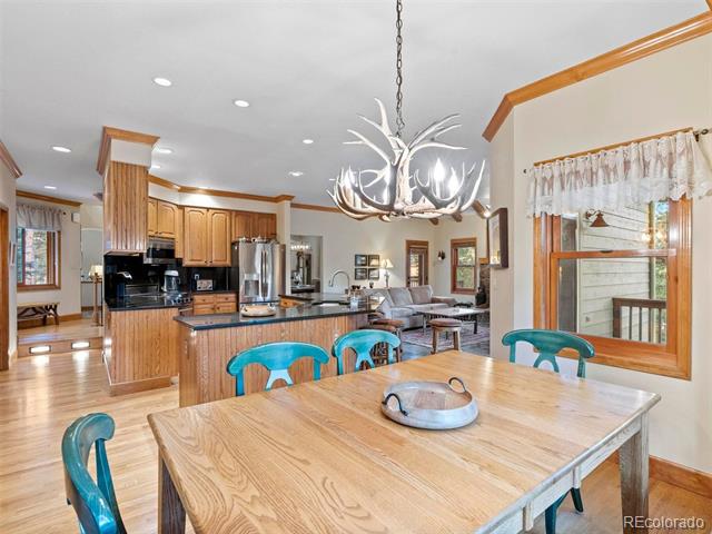 30032 Troutdale Ridge Road