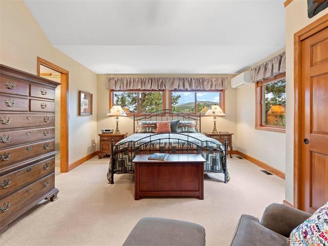 30032 Troutdale Ridge Road