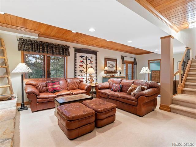 30032 Troutdale Ridge Road
