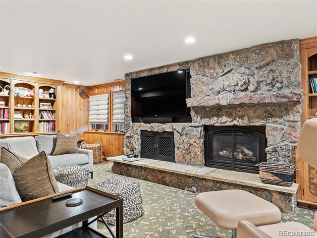 30982 Clubhouse Lane