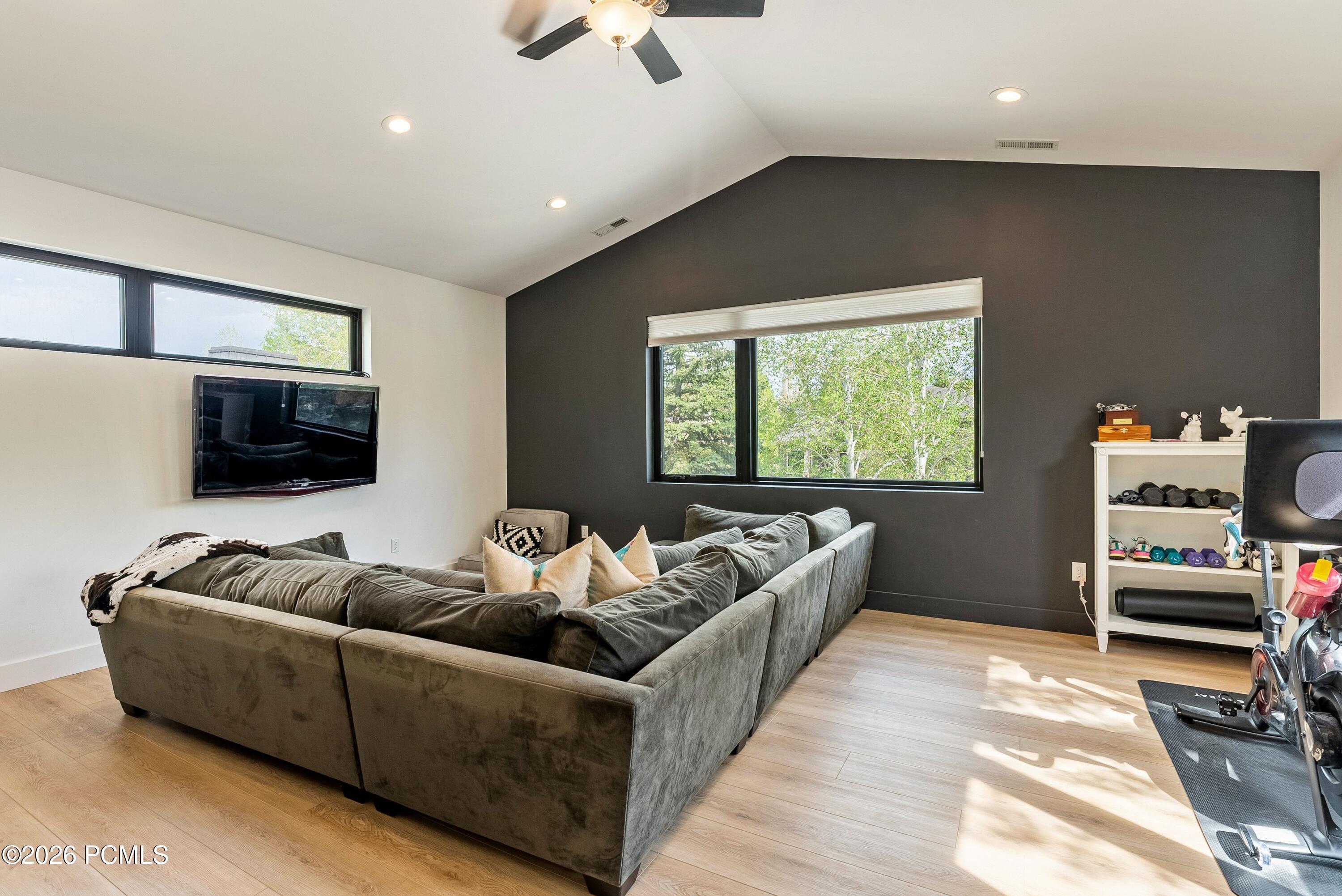 1702 Creek Side Lane