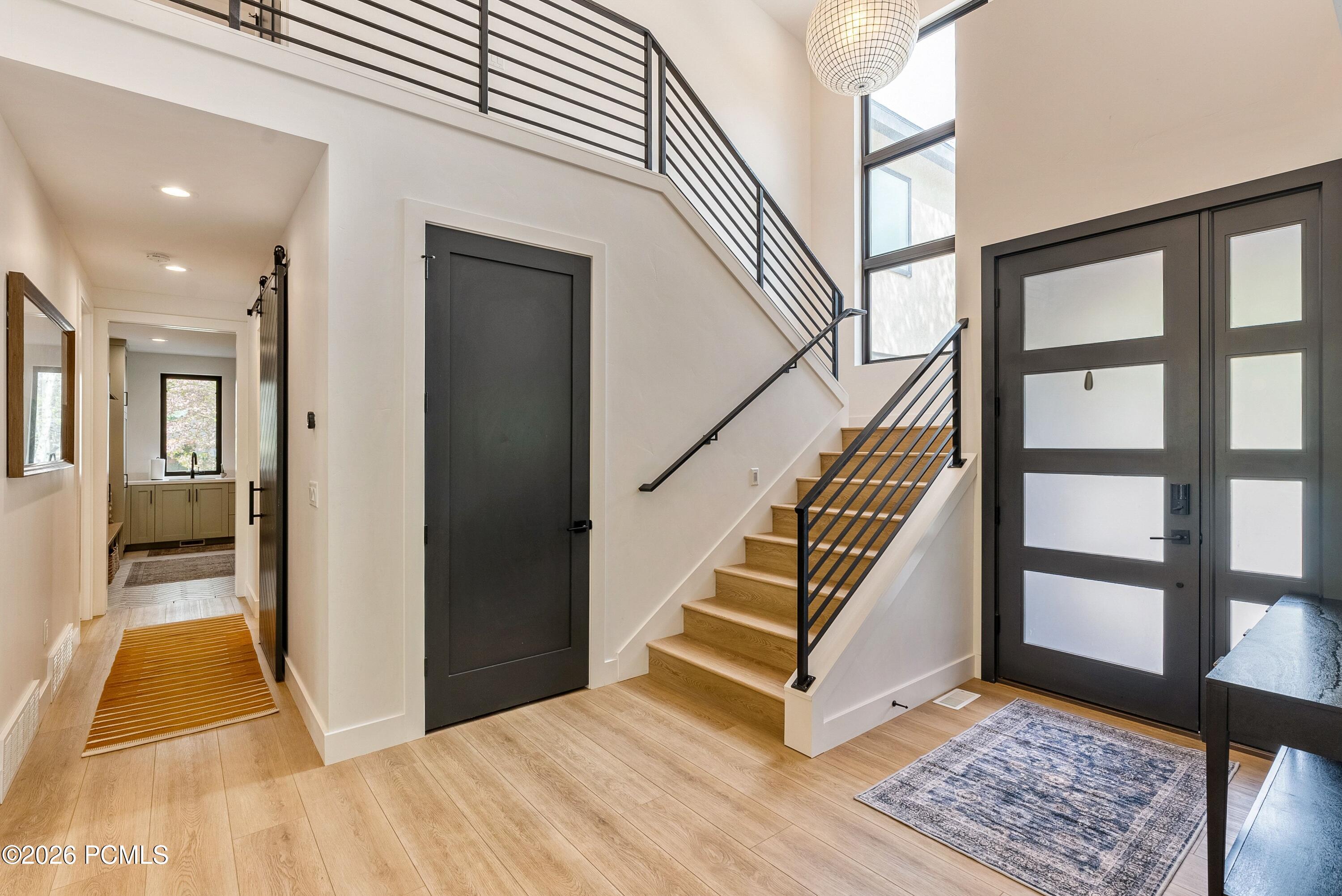 1702 Creek Side Lane