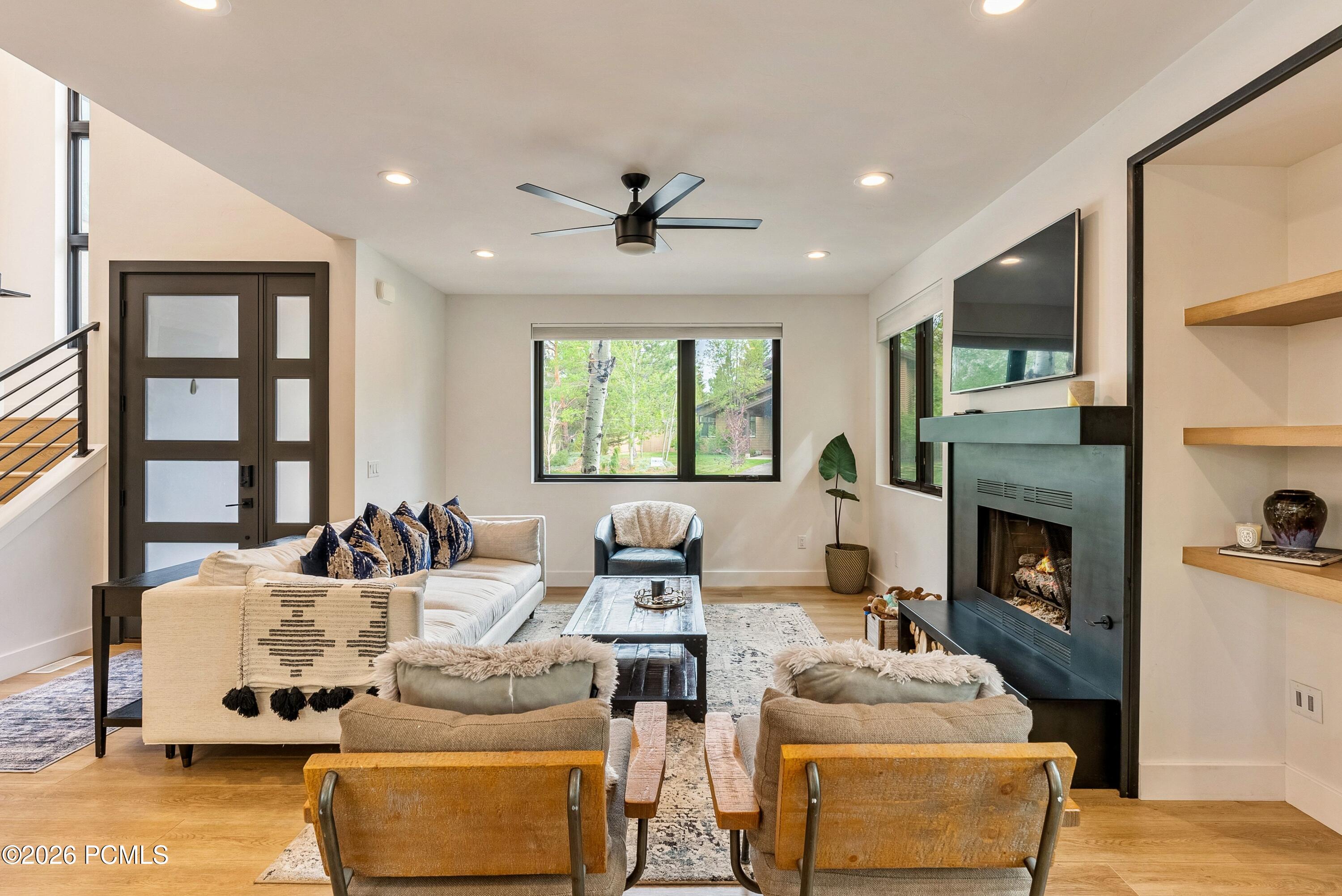 1702 Creek Side Lane