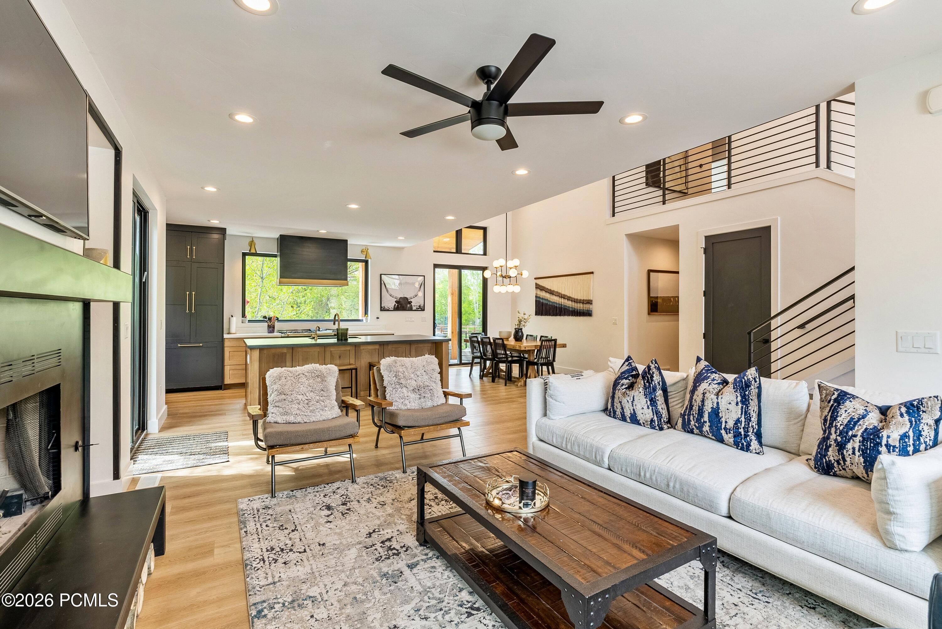 1702 Creek Side Lane