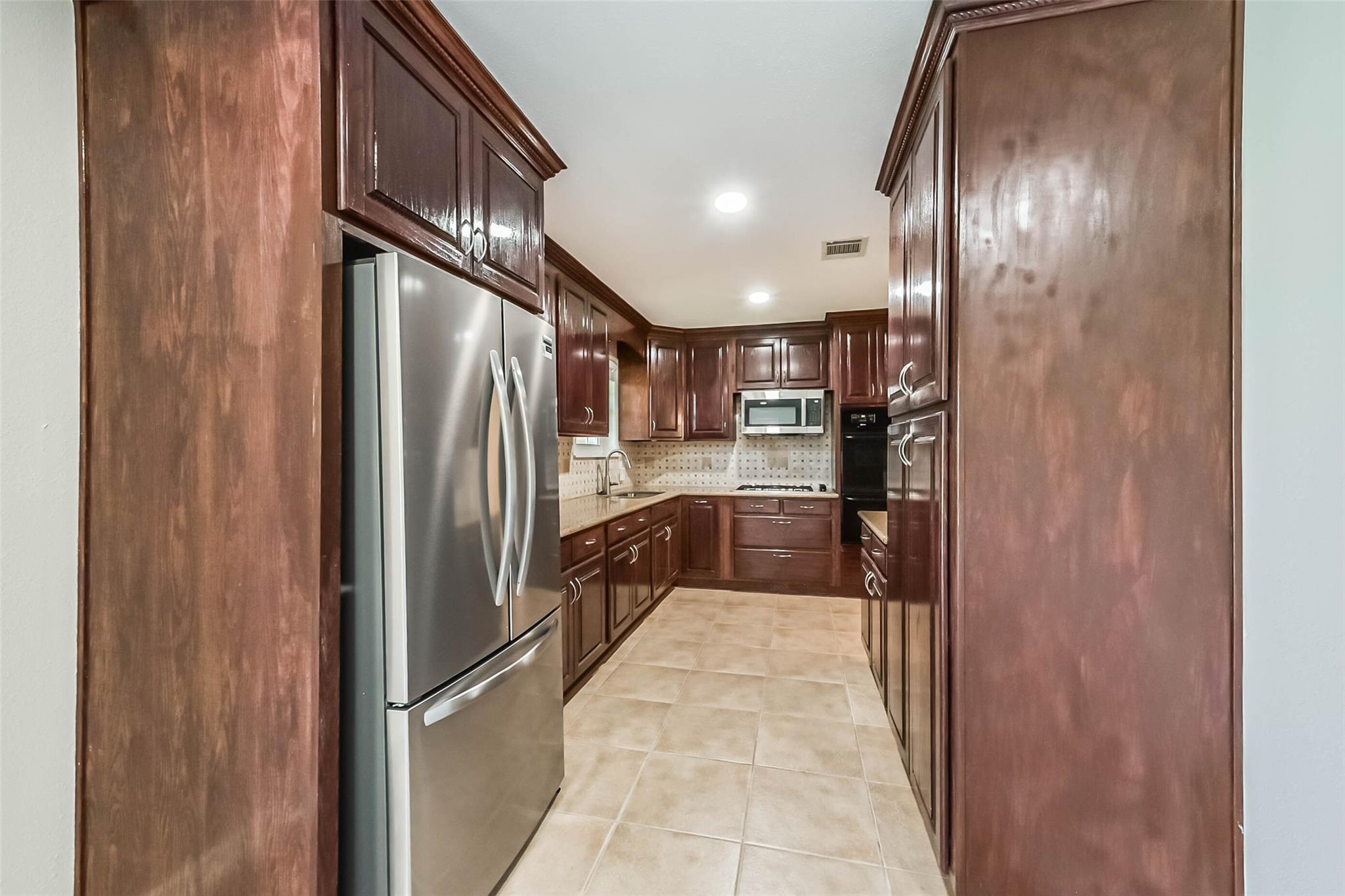10999 Fairland Drive