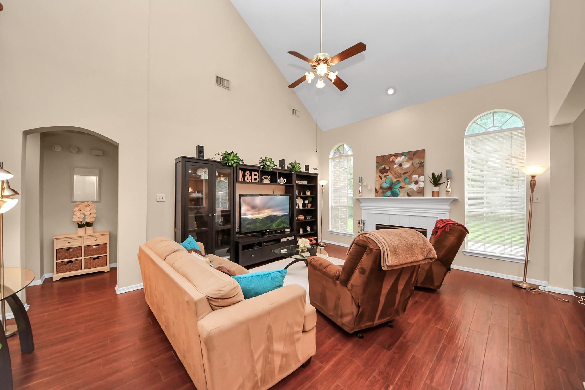 7015 Morningside Drive