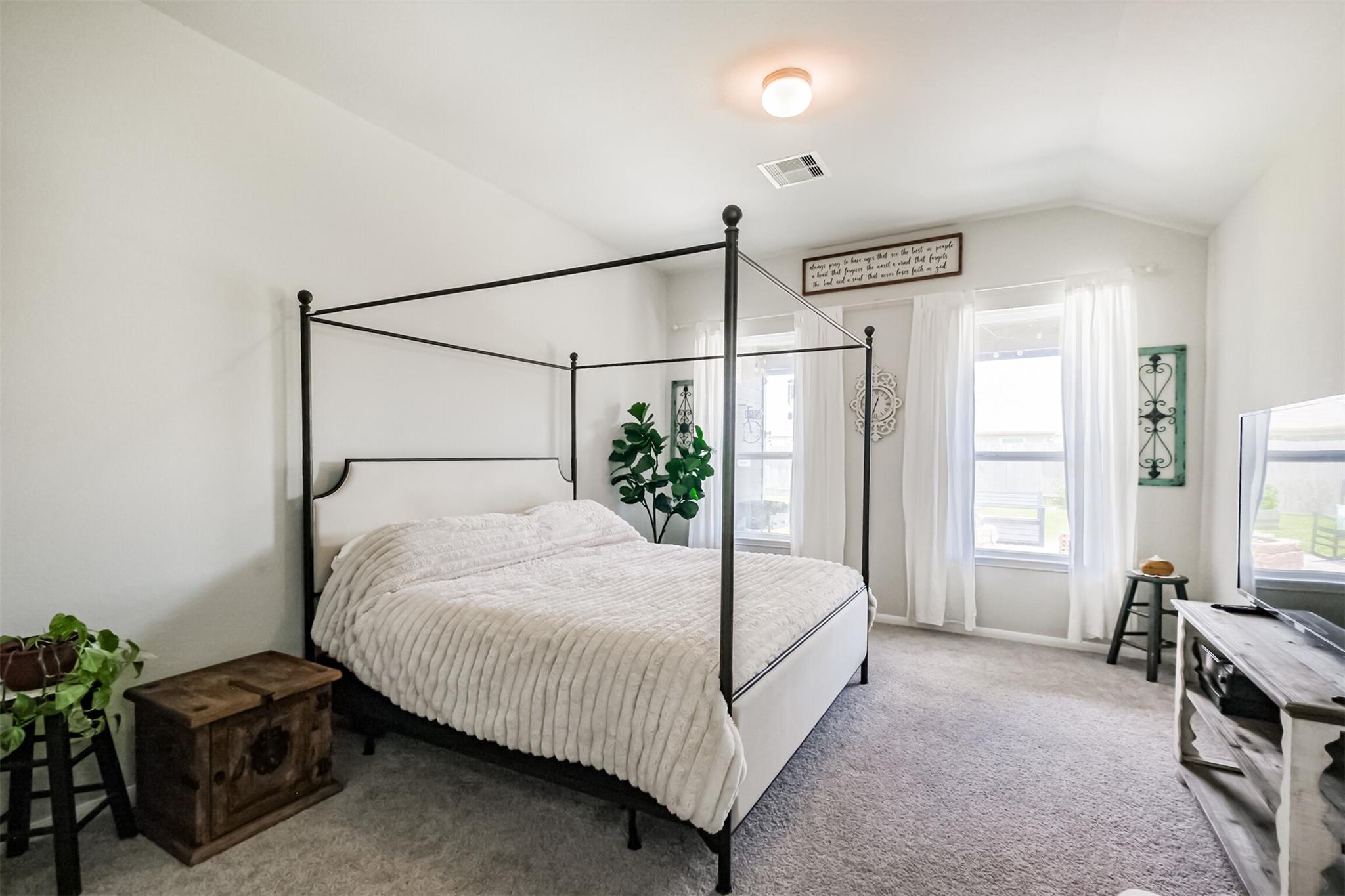 107 Saw Mill Ridge