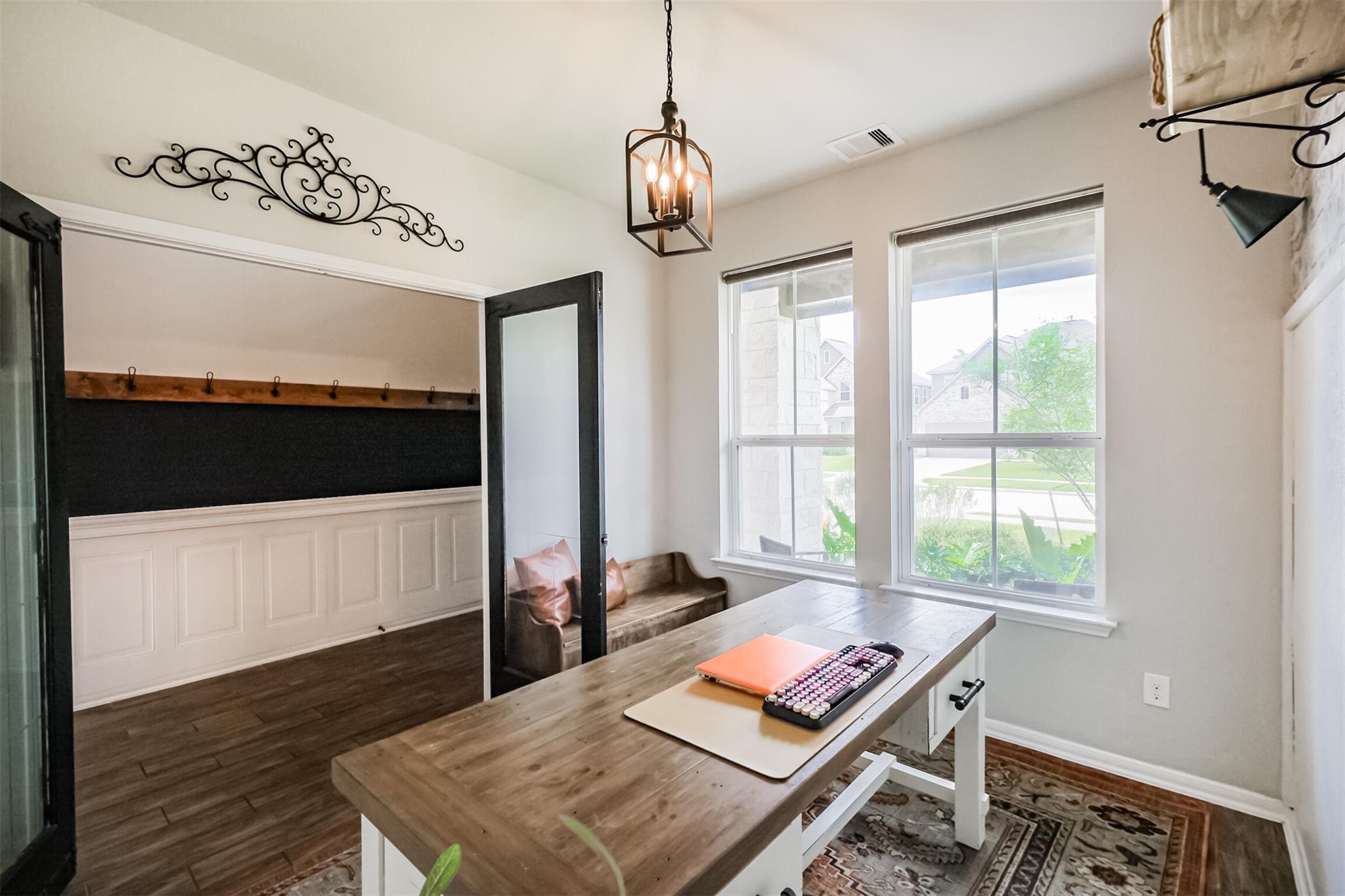 107 Saw Mill Ridge