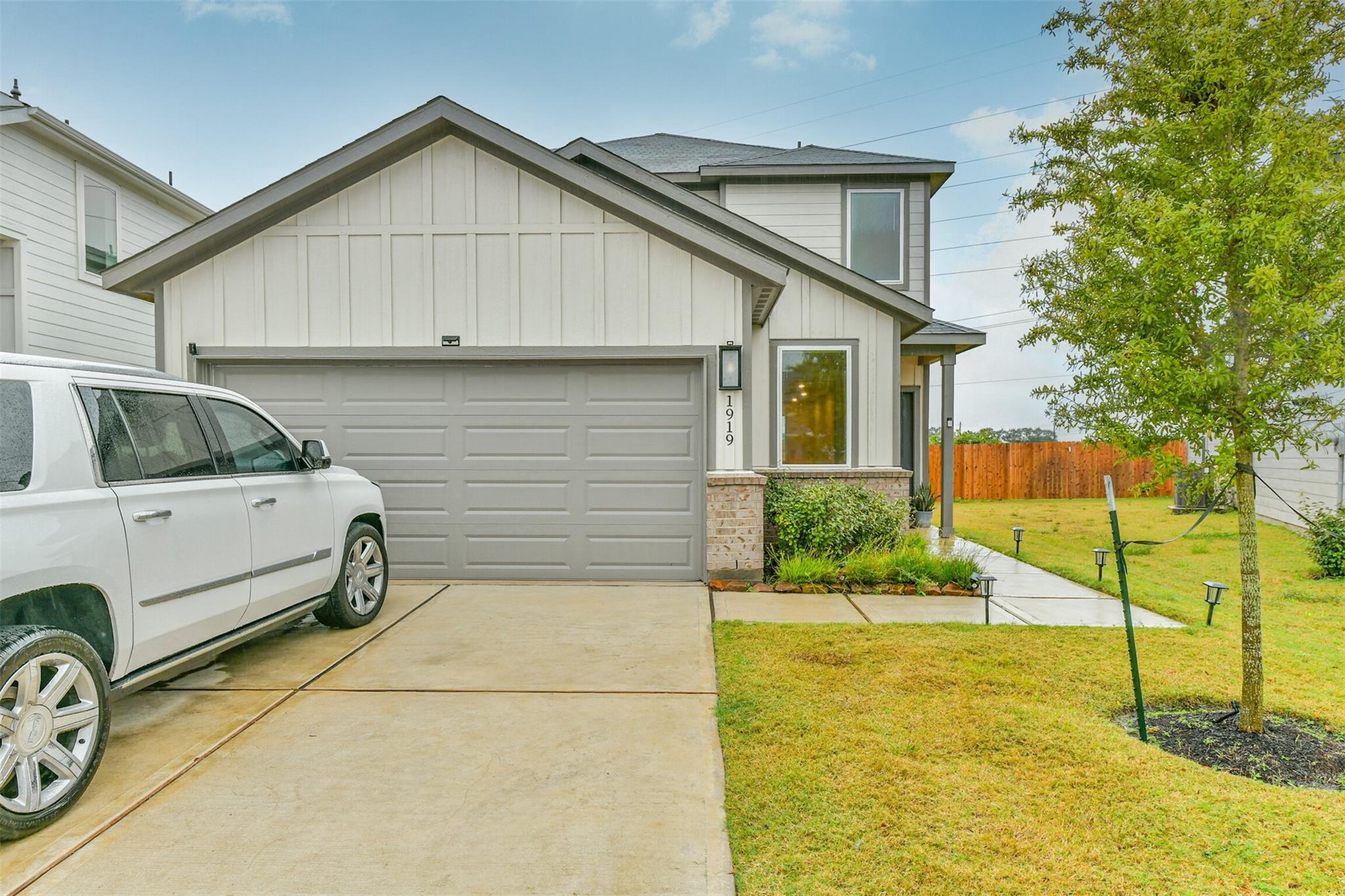 1919 Quiet Garden Lane