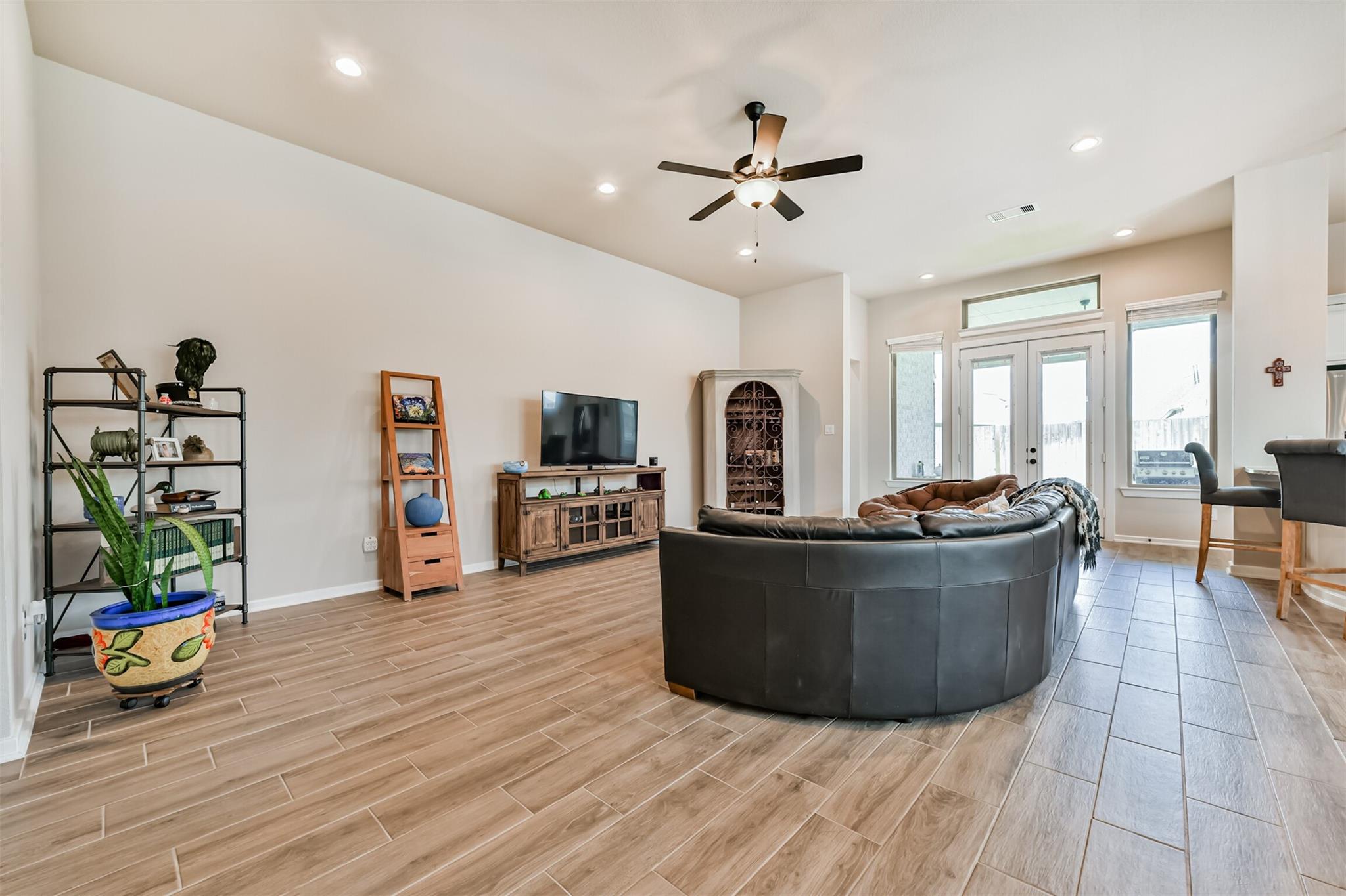 5817 Lavaca Lane