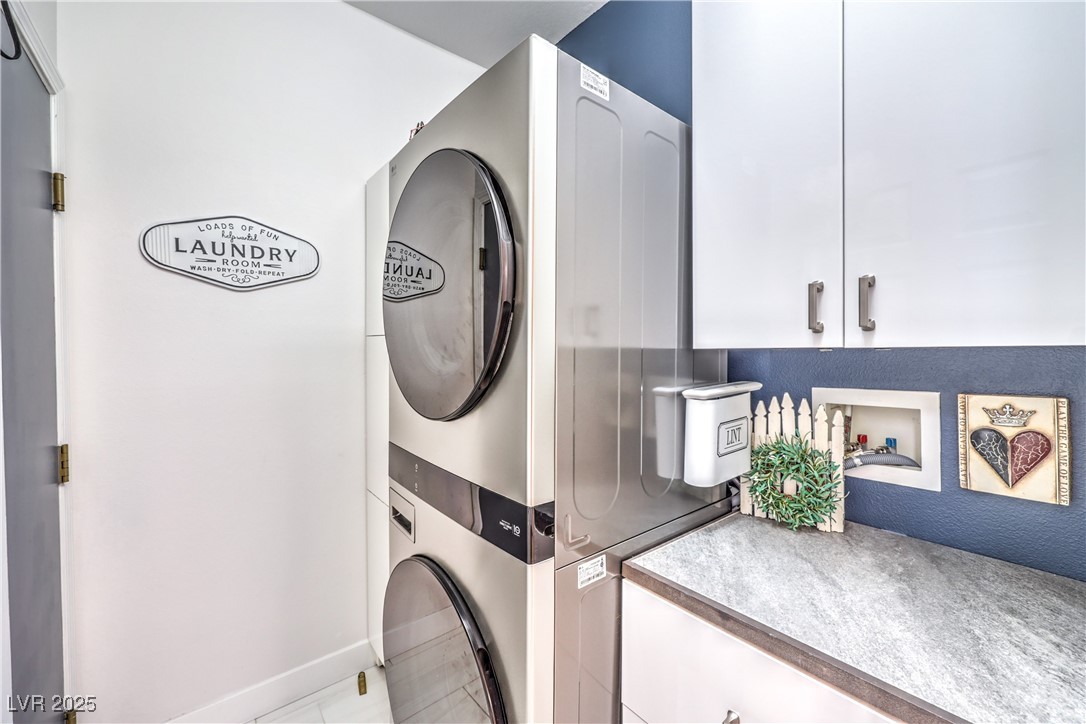 9685 Midnight Sun Avenue