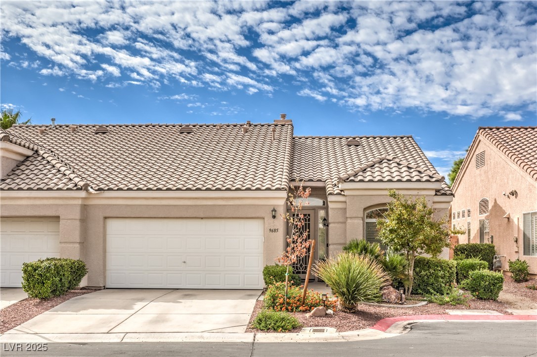 9685 Midnight Sun Avenue